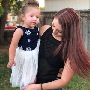 Meet your Posher, Ashley